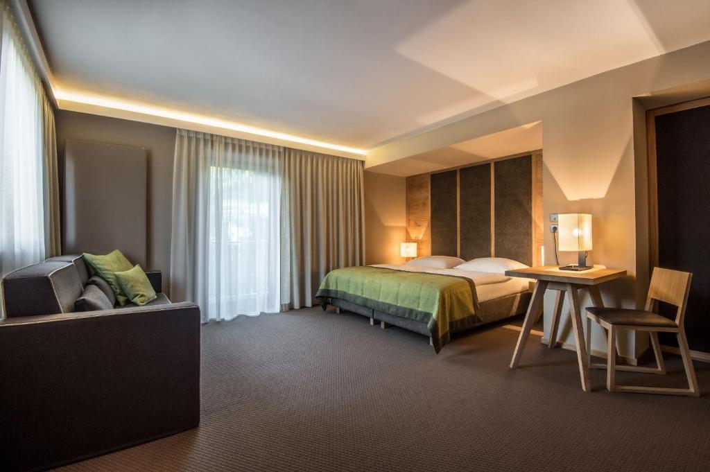 Hotel Arlara Corvara In Badia Bilik gambar